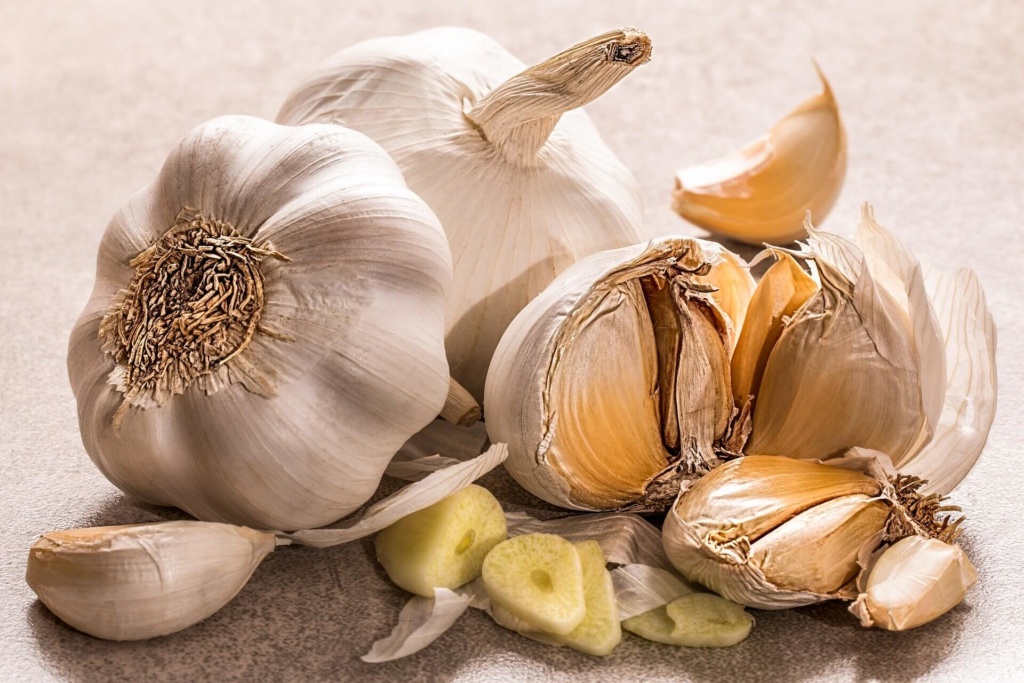 garlic benefits for women
