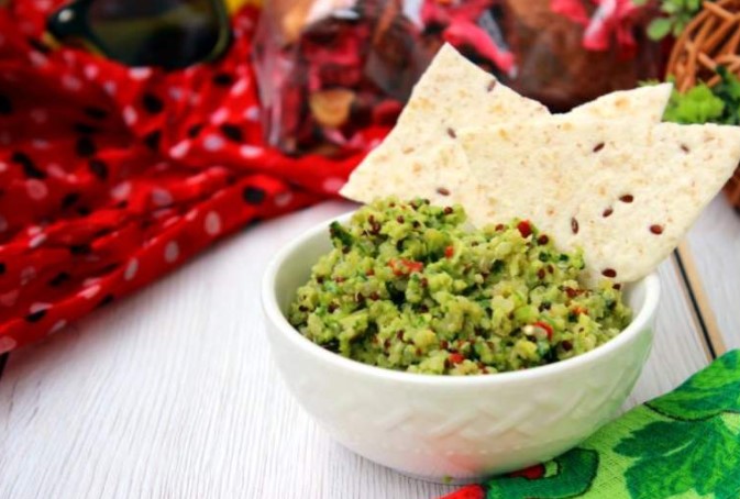 How to make homemade guacamole