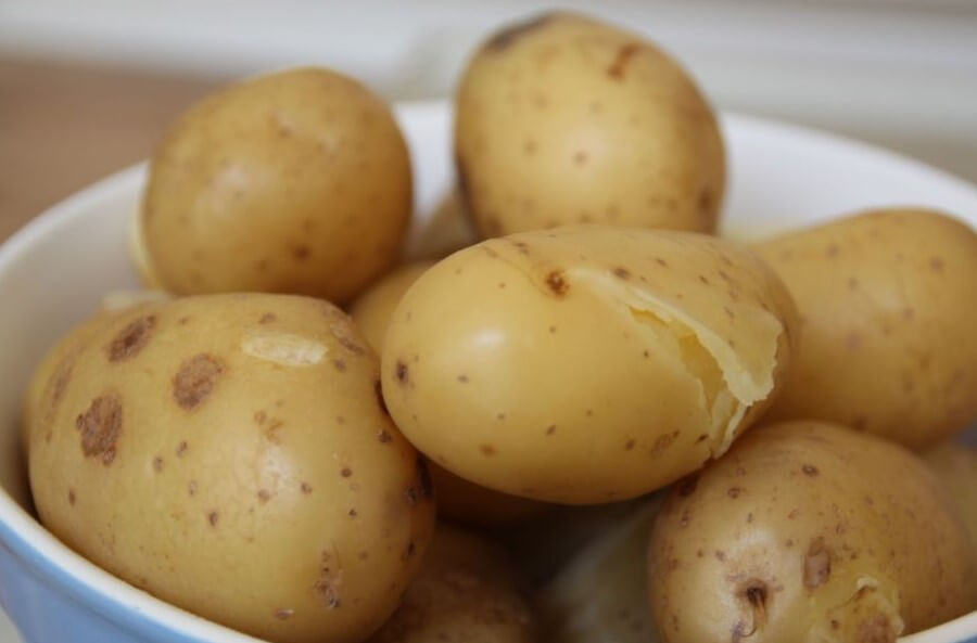 how long to boil potatoes